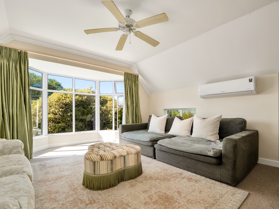 7 Bedroom Property for Sale in Belvidere Estate Western Cape